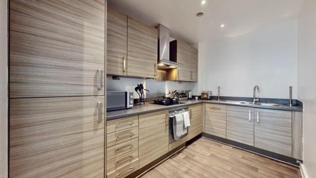 Central Flat In Stratford Just Steps From Westfield And The London Stadium Apartment Exterior photo