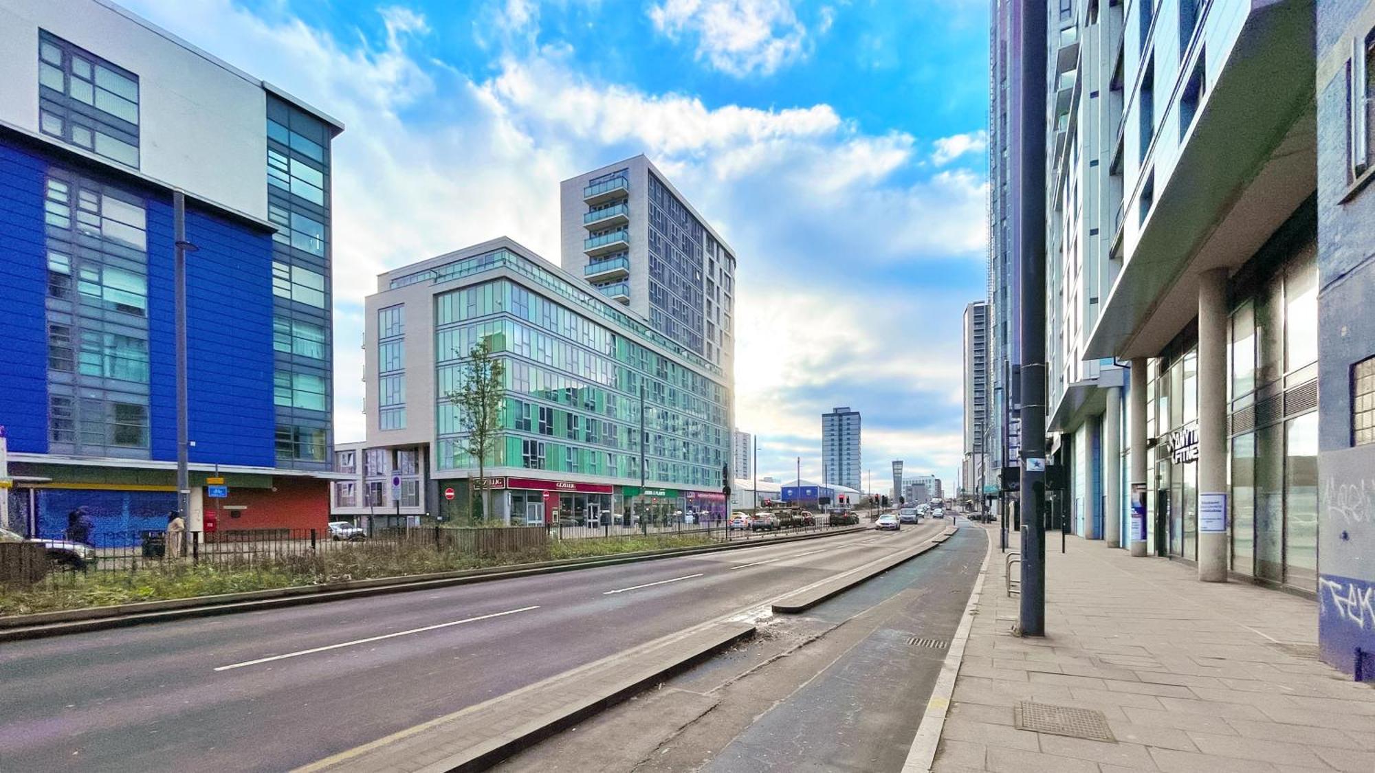 Central Flat In Stratford Just Steps From Westfield And The London Stadium Apartment Exterior photo